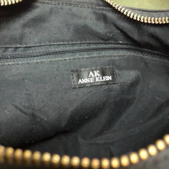 Anne Klein Hobo Purse - Picture 7 of 7